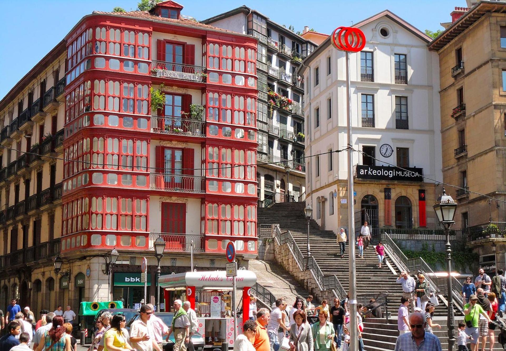 Old Town Core Next To Plaza Nueva Bilbao Extérieur photo
